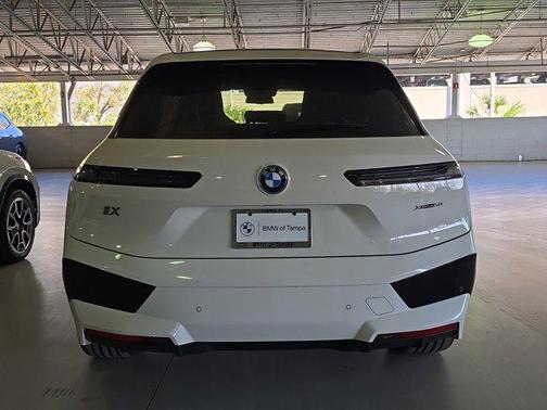 2025 BMW iX xDrive50