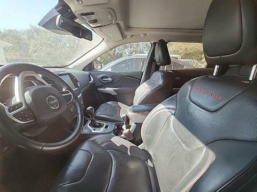 2018 Jeep Cherokee Trailhawk