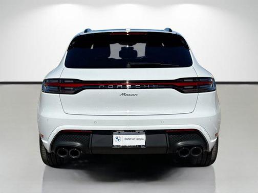 2025 Porsche Macan AWD