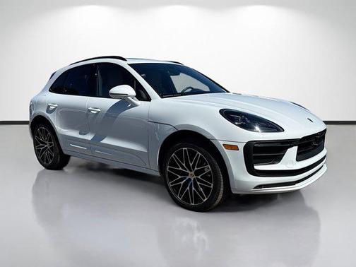 2025 Porsche Macan AWD