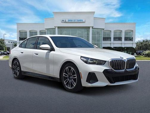 2025 BMW 530 i