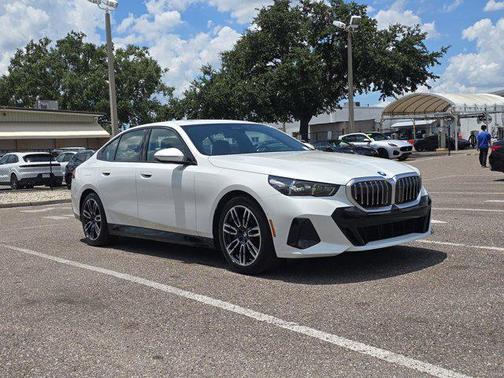2025 BMW 530 i