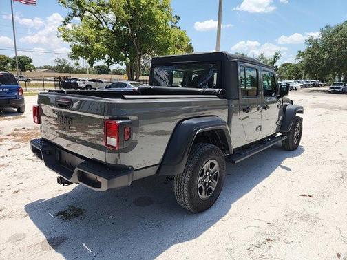 2023 Jeep Gladiator Sport