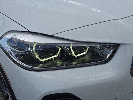 2022 BMW X2 sDrive28i
