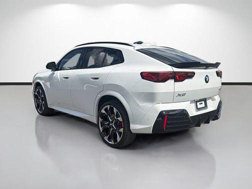 Alpine White 2026 BMW X2 xDrive28i
