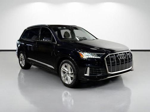 2021 Audi Q7 55 Prestige