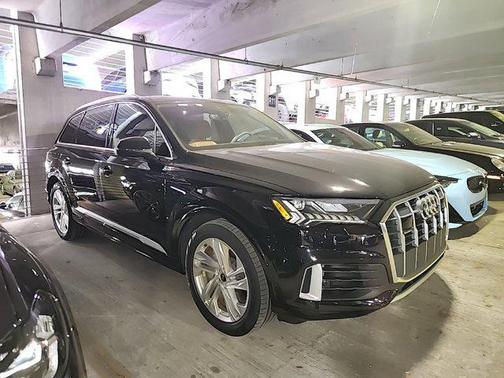 2021 Audi Q7 55 Prestige