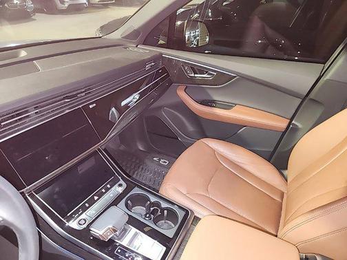 2021 Audi Q7 55 Prestige