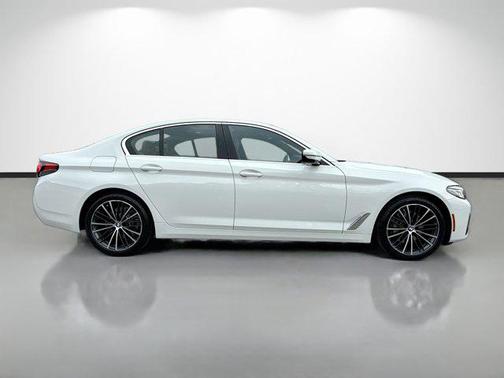 Alpine White 2023 BMW 530 i