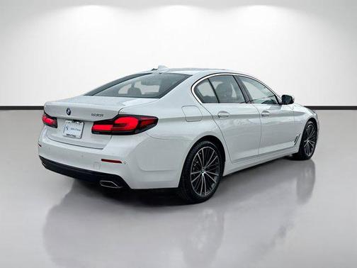 Alpine White 2023 BMW 530 i
