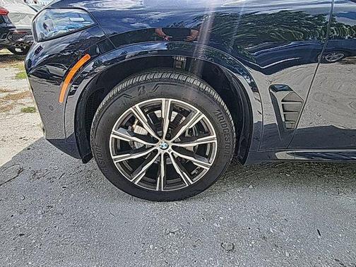 Carbon Black Metallic 2026 BMW X5 sDrive40i