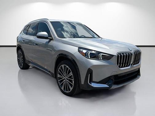 Space Silver Metallic 2026 BMW X1 xDrive28i