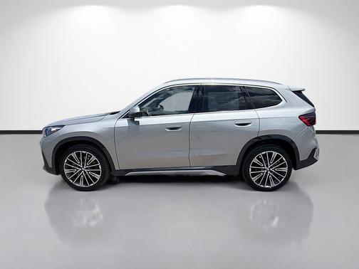 Space Silver Metallic 2026 BMW X1 xDrive28i