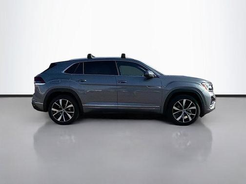 2024 Volkswagen Atlas Cross Sport 2.0T SEL Premium