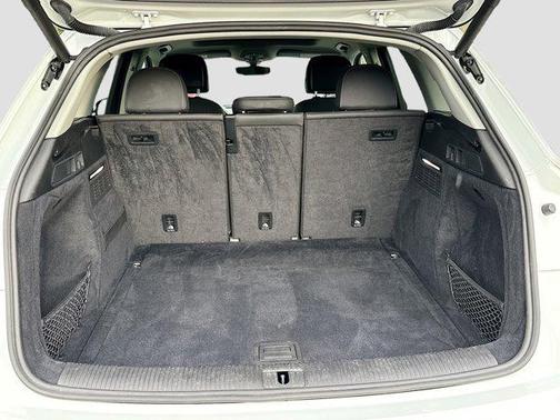 2021 Audi Q5 45 Premium Plus