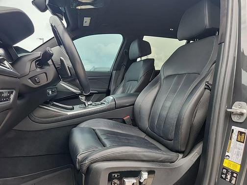 Dravit Grey Metallic 2022 BMW X7 xDrive40i