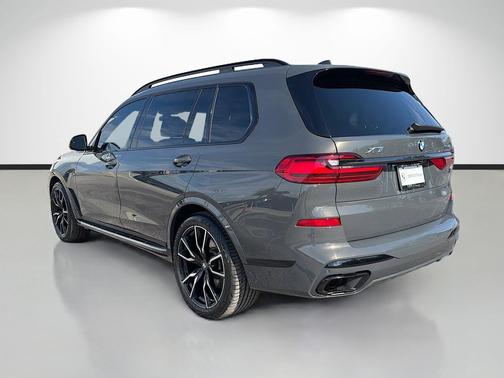 Dravit Grey Metallic 2022 BMW X7 xDrive40i