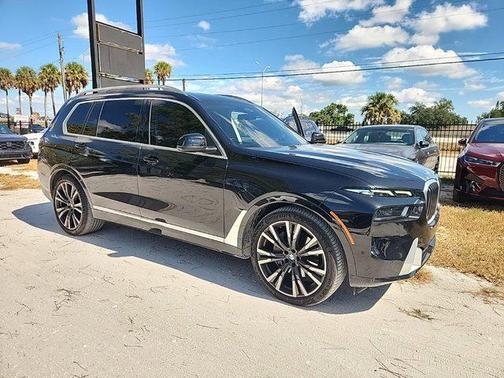 2023 BMW X7 xDrive40i