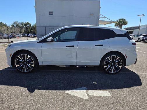 2026 BMW iX xDrive45