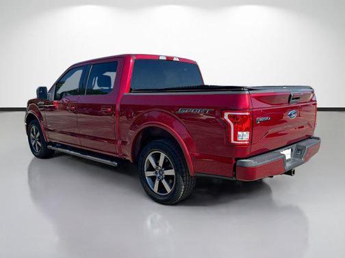RUBY RED METALLIC TINTED CC 2015 Ford F-150 XLT