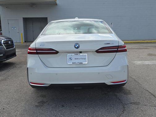 2026 BMW i5 eDrive40