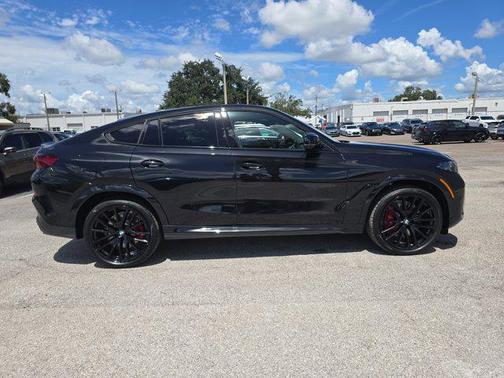 2026 BMW X6 M60i