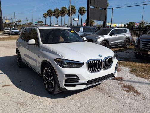 2022 BMW X5 xDrive45e