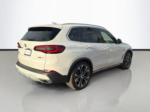 2022 BMW X5 PHEV xDrive45e