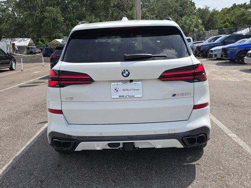 2026 BMW X5 M60i