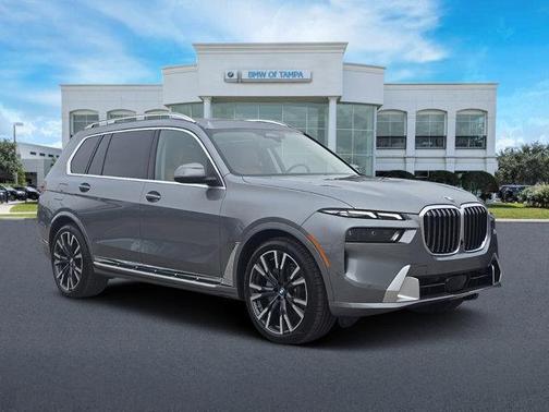 2025 BMW X7 xDrive40i