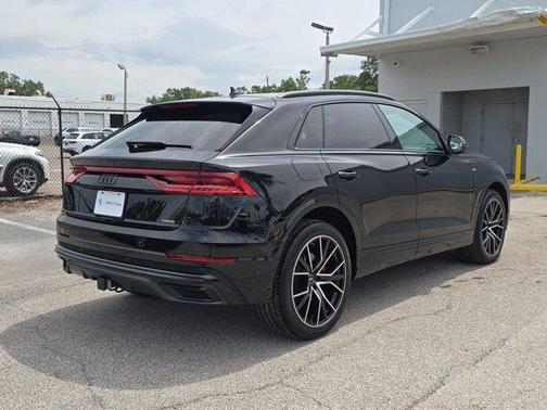 2023 Audi Q8 55 Premium Plus
