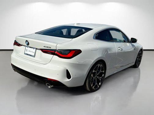 2026 BMW 430 i