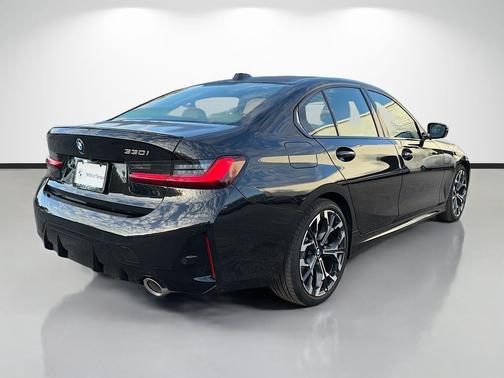 Black Sapphire Metallic 2025 BMW 330 330i