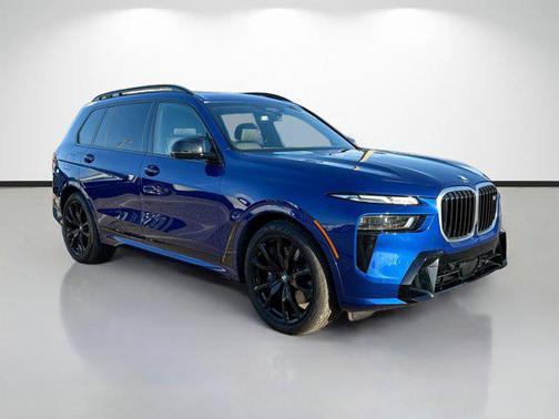 2025 BMW X7 M60i