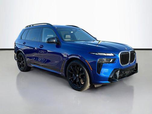 2025 BMW X7 M60i