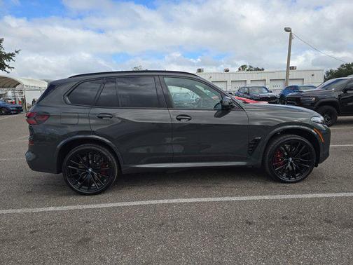 2026 BMW X5 M60i