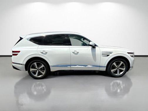 Uyuni White 2021 Genesis GV80 2.5T