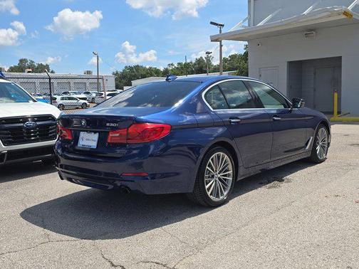 2018 BMW 530 530i