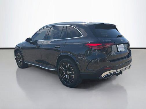 2023 Mercedes-Benz GLC 300 Base
