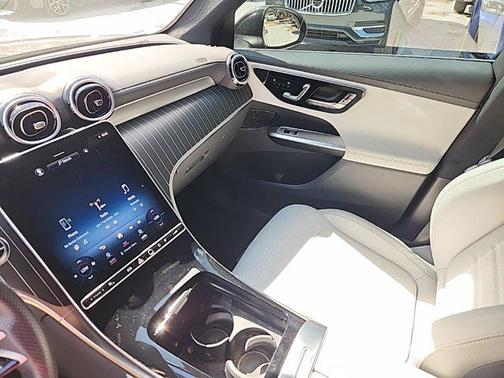 2023 Mercedes-Benz GLC 300 Base