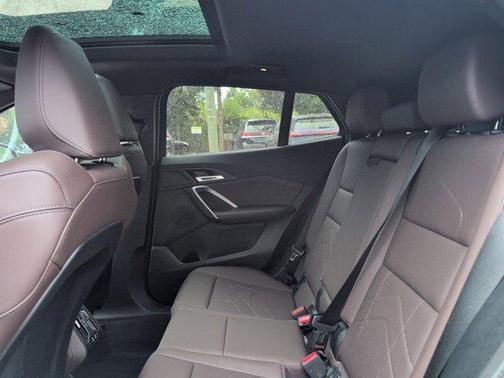 2025 BMW X2 xDrive28i