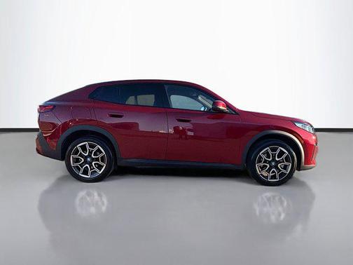 2025 BMW X2 xDrive28i
