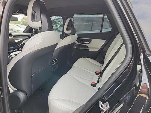 2024 Mercedes-Benz GLC 300 4MATIC