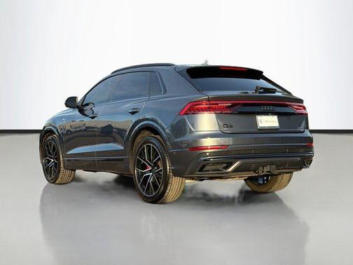 2021 Audi Q8 55 Premium Plus
