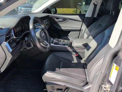 2021 Audi Q8 55 Premium Plus