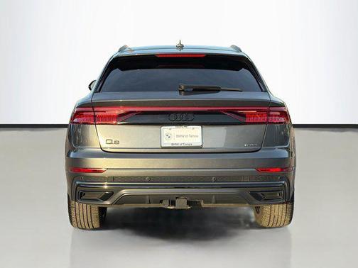 2021 Audi Q8 55 Premium Plus