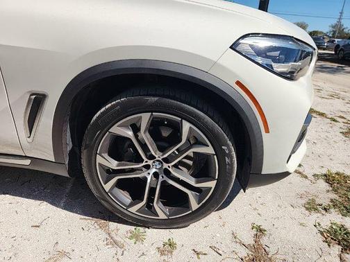 2023 BMW X5 sDrive40i