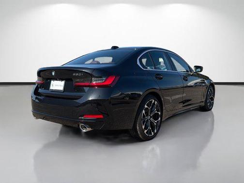 2025 BMW 330 330i