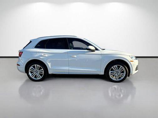 2018 Audi Q5 2.0T Premium Plus