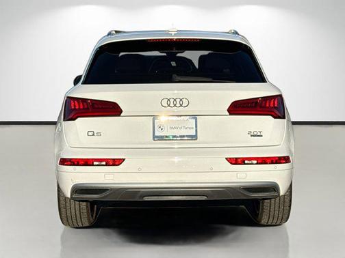 2018 Audi Q5 2.0T Premium Plus